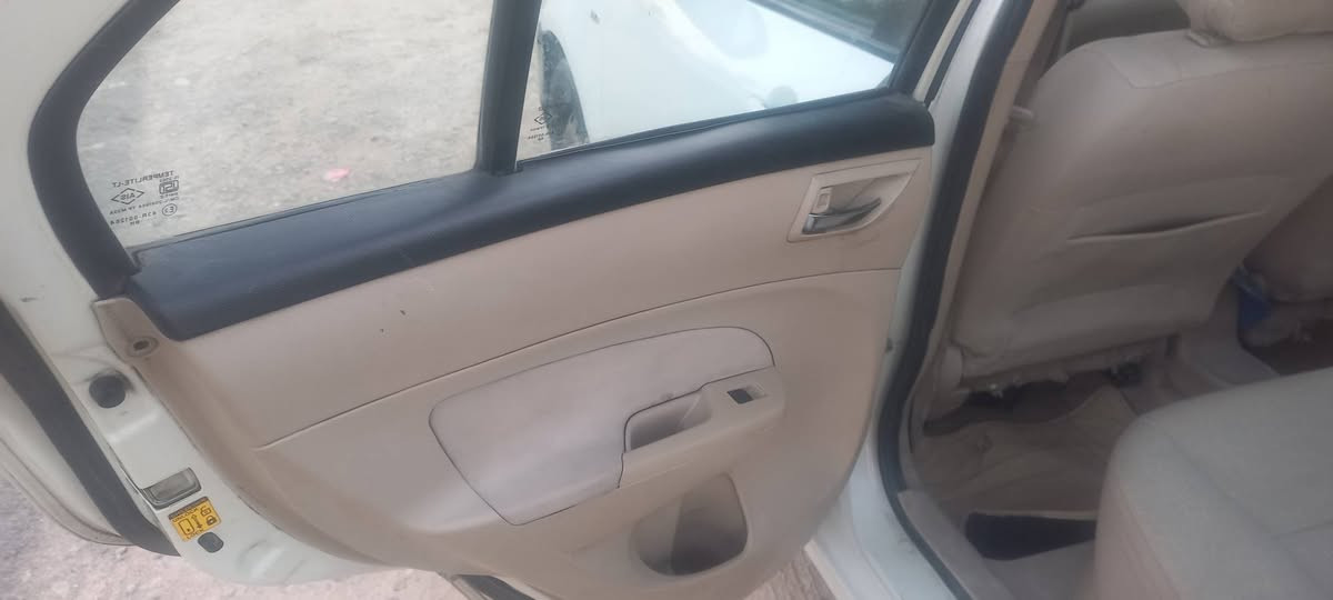 السلام عليكم من رخصه الادمن سياره سازوكي سويفت موديل ٢٠١٧موضحه بل صوربيها خيط دخان بصيط تبريدشغال العنوان بغداد زعفرانيه رقم الهاتف ***********السعر٤٩ وبيها مجال بصيط بغداد, العراق

