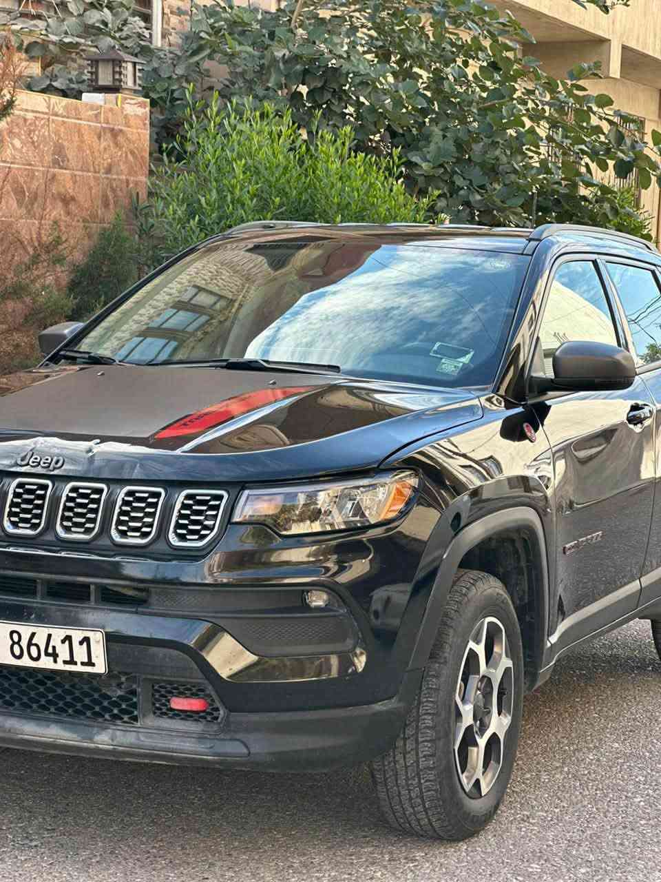 جيب كومباس ترايل هوك ٢٢

المواصفات:

فور ويل 4x4
DriveMode :- (Sport-Snow-Mud-Rock)
بصمه
نقطة عمياء
رادار امامي 
رادار خلفي
بصمة ابواب 
بريك بصمه 
CarPlay
شغال 
شاشة كبير
ستيرن هيتر
ويل كروم
كشنات جلد و كهربائي  
كشنات امامي  هيتر
Auto Start/Stop  
تحكم ستيرن
حساسات خلفي

***********
مكانها كركوك 
رايدها ب 157
