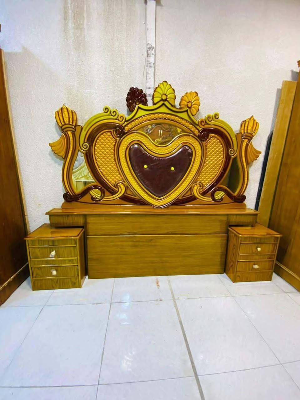 غرفه صاج شغل وسط مستخدم نضيف سعر 750قفل مع الشد و نقل دخل بغداد مجاني و المحافظات بكروه الحجر واتساب فقط.‏‪***********‬‏
