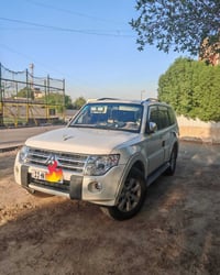 باجيرو 2010 GLS حبتور فول مواصفات   فتحه سقف   شاشة كامرة   حساسات  زر...