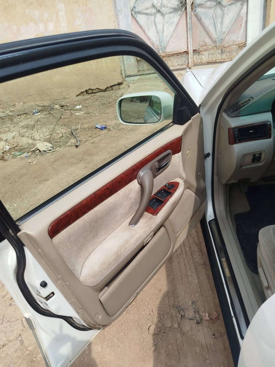 سلام عليكم ملكه ادوات متوم لوحات وسنويه طبق الأصل كصه جنطه مكينه VT لا تنقيص ولا بخار كفاله كير كفاله سياره جاهز على اخر حبايه حداديه ورا وكدام مسويه قبل يومين بلرفاعي يم حسين الشويلي تايرات جدد سياره حلوه وجديده كلش مكان السياره ميسان ناحيه سيد احمد الرفاعي السعر 33 بيهه مجال بسيط التواصل معي خاص او على ***********
