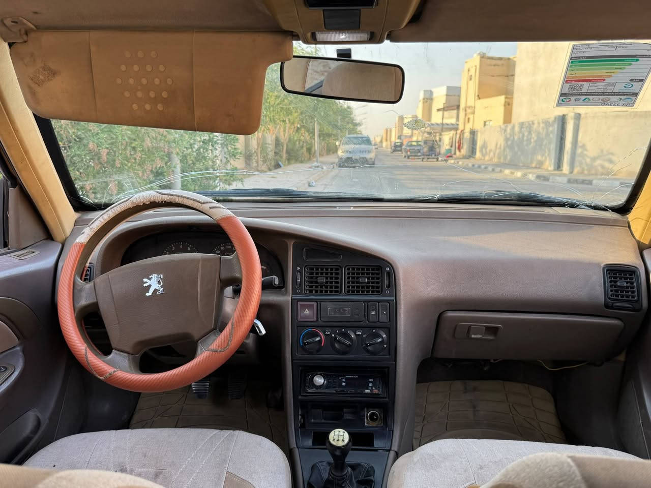 السلام عليكم
بيجو اكد٢٠١٦ رقم كربلاء انكليزي سياره خير من الله 
سنويه لل ٢٨ كير وحداديه وكهربائيات وكلج كله شغاله وجديد فقط محركه بي خيط بخار السعر ٢٩ وبيه مجال عليه غرامات ٥٠٠ الف مرور و١٢ الف هيئه ينزلن من السعر للاستفسار ***********
مكاني النجف

