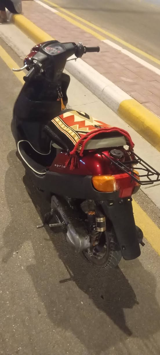 متاح دراجة بطة مديل 99
تفاصيل 

دراجة شغالة وخير من الله كهربايات شغالة لايت بك لايت  اشاير هورن دشول عداد كيلو متر كلة شغال فقط السلف مايشتغل 

مكاني كربلاء للستفسار أتصل على الرقم ***********

