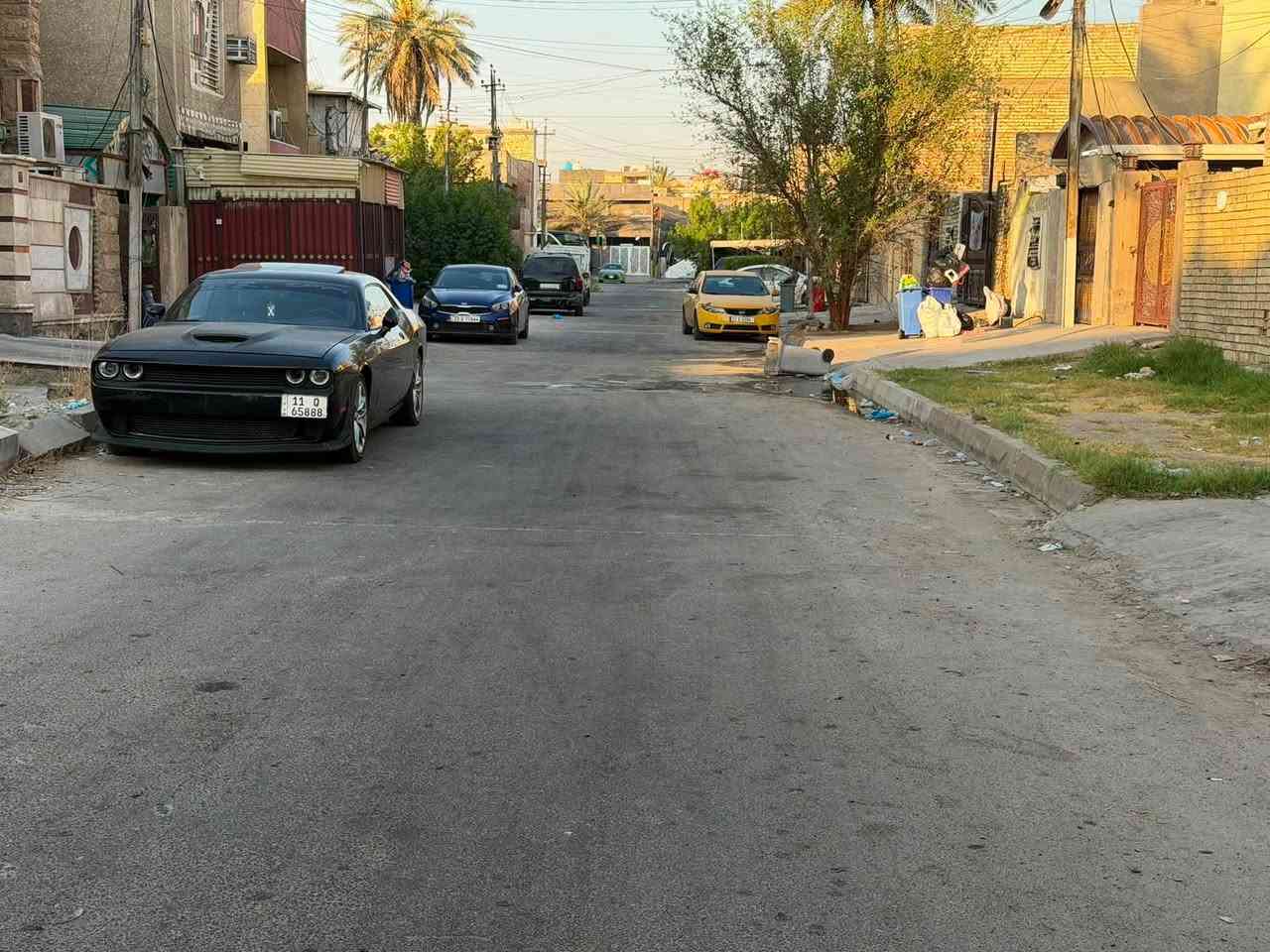 قطعت ارض للبيع 100 متر واجهة 5 نزال 20 حي اور مقابل السنتر حي اور مقابل مدرست البصرة رقم *********** المربع الذهبي
