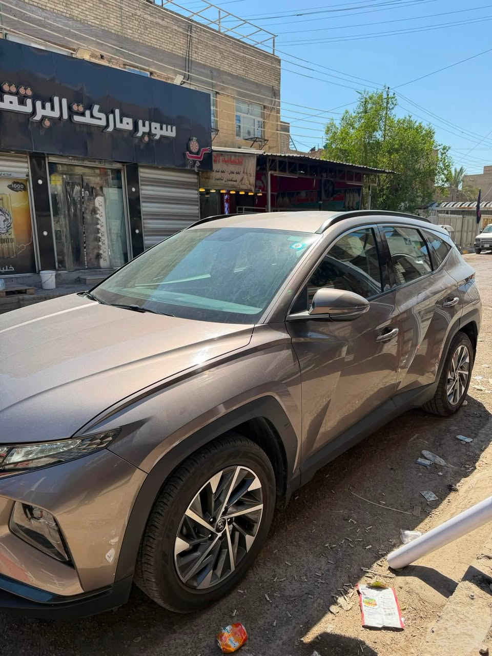 سلام عليكم
لبيع توسان
موديل 2023
رقم بغداد باسمي تحويل مباشر
سياره ماشيه 47.000
سياره نضيفه ومكفوله كفاله عامه
ما عدا رصعه بل بنيد
وتصليح بل كرت جداً بصيط بل جاملغ الخلفي اليمن 
غير متواجد على الفيس
رقم الهاتف ***********
