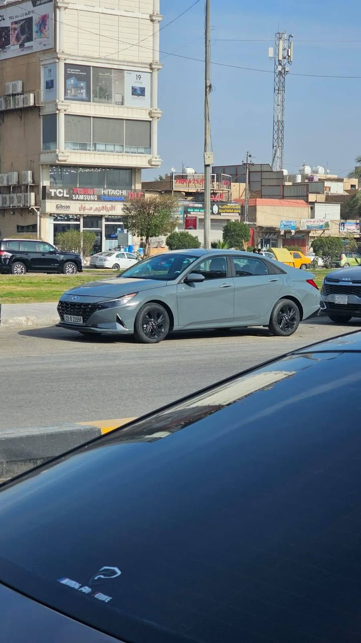 النترا 2023وراد امريكي فول موصفات عدى الفتحه سرقه چاملغ بدون حادث و3قطع كلير م̷ـــِْن امريكا 145وبيه مجال
***********
