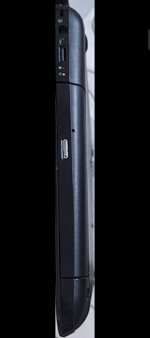لابتوب • بدون هارد • شاحنين HP