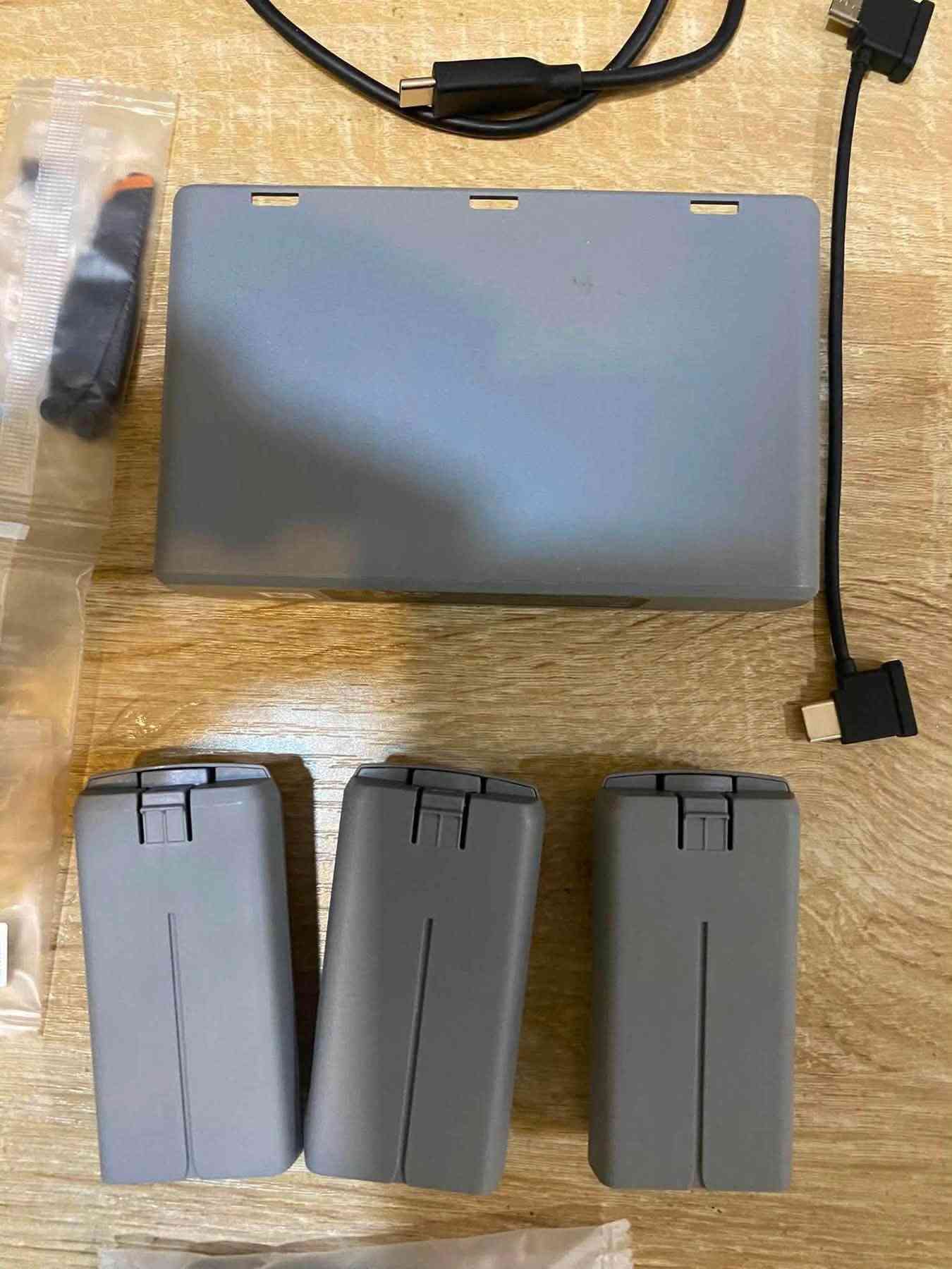 درون للبيع /بغداد/نوع
DJI mini 2 se more combo
جديدة ..مفتوحة فقط لغرض الفحص كاملة الملحقات 
السعر 520$ 
للمعلومات ***********
