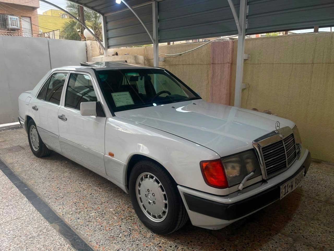 مرسيدس E300 • وارد اليابان • 4 قطع صبغ