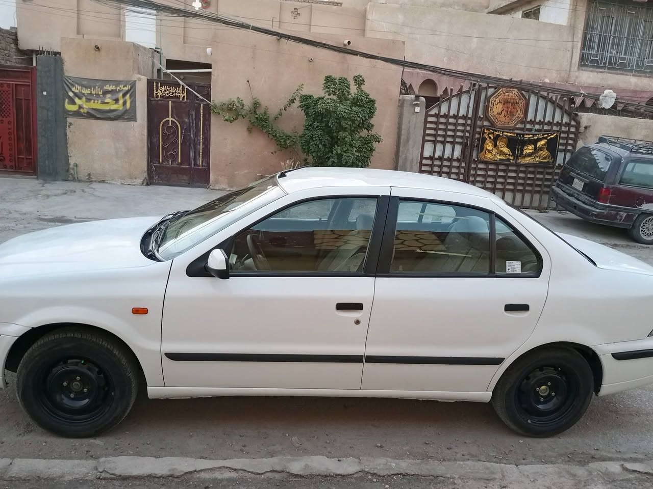 سمند للبيع جاهزه تبريد تدفئه رقم بغداد بسمي سنويه لل2030 مكينه بدون تنقيص السعر المطلوب52$وبيه مجال غير متواجد على الفيس للاستفسار الاتصال على الرقم *********** المكان بابل المسيب
