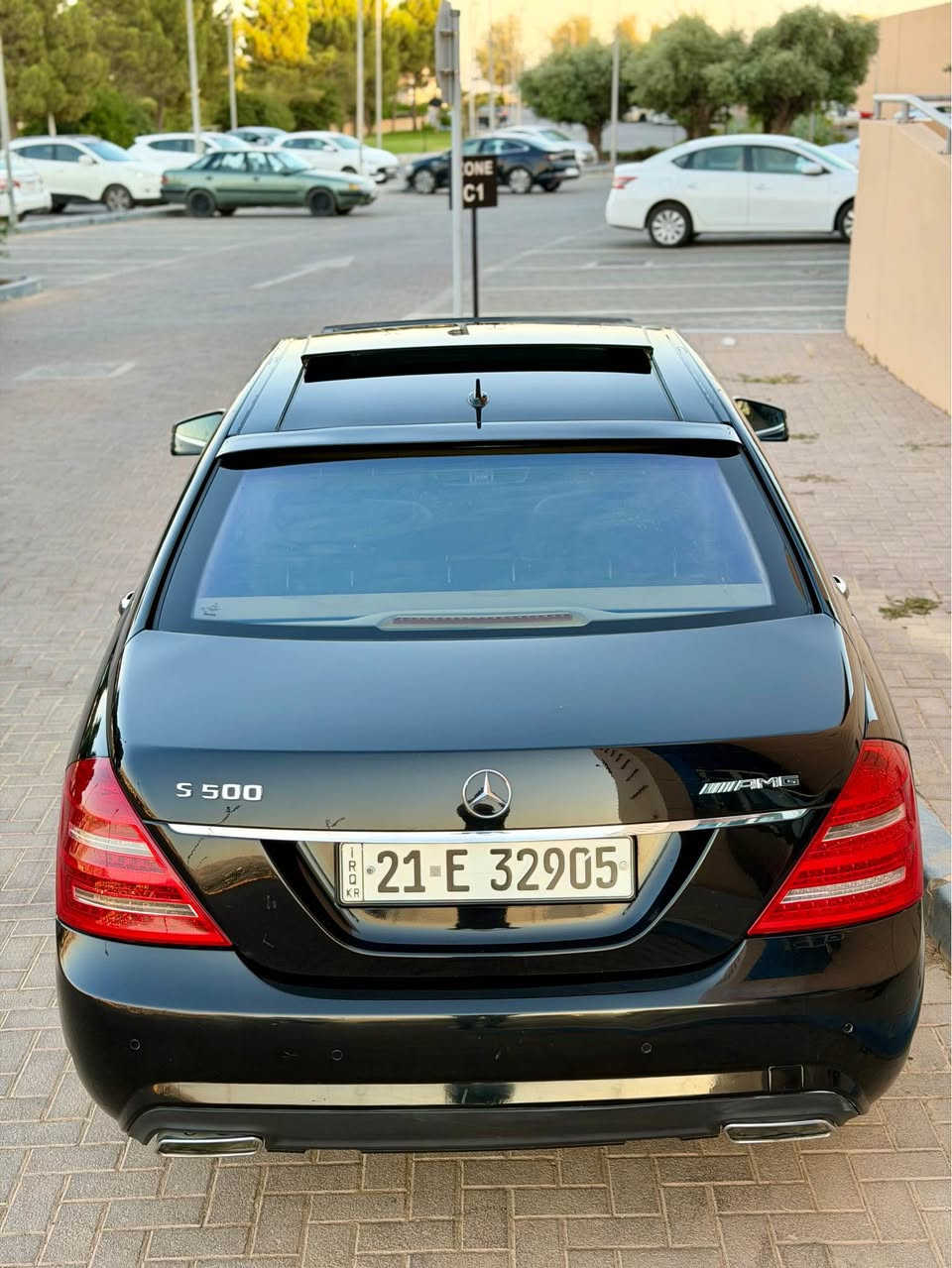 السلام عليكم
مارسيدس S500 خليجيه فول الفول
 اصل 2010 
رقم سليمانيه بأسمي 
هزه جديده رقم جديد
موصفات معروفه 500  
لارج 
دبل جام 
داخل عسلي بالكامل 
تبريد 3 قطع 
دبل ماوس أبواب وصندوك شفط 
جنطه كهرباء
تخم تاير عليها جديد
صدر خلفي امامي جديد 
بلوتوث 
لايت ويا الستيرن يفتر 
كأمره خلفيه بلاديه 
مري شفط وقلاب 
بانوراما 
سياره جديده بمعنى الكلمة 
صبغ دعاميات فقط 
كشنات خلفيه أماميه تدفئه وتبريد 
فول الفول مواصفاتها 

مكاني سليماني

السعر (203) وبيها مجال جدا بسيط
*********** السليمانية, العراق
