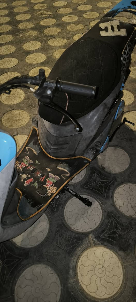 السلام عليكم ماكس منغولي للبيع دراجه حلوه ونضيفه بوشته 49 بيه كلج خلفي رياضي شلعه معدل خير من الله ضفيره جديد كامله سلف شغال عوزه بس تربطه كامل سلفه دراجه بيه صوت إكسن خفيف دراجه اوراق بسمي سعره370بيه مجال مكاني ميسان مغربه شراي يجي خاص متواجد 24ساعه ***********
