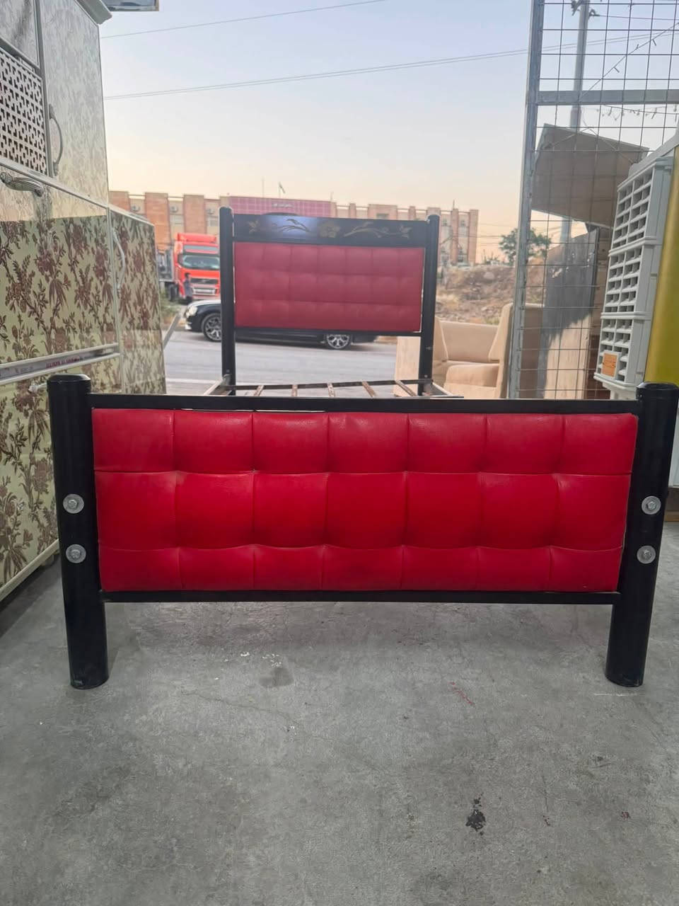 مجموعة اغراض منزليه للبيع بأسعار مناسبه 
للستفسار اتصال خط او واتساب   ***********   او مراسلة بريد الصفحه 
عنوانه …سليمانيه بكرجو شارع عوال مقابيل حديقة كوستجم او مدرسة شنيار للبنات (معرض حذيفه)

