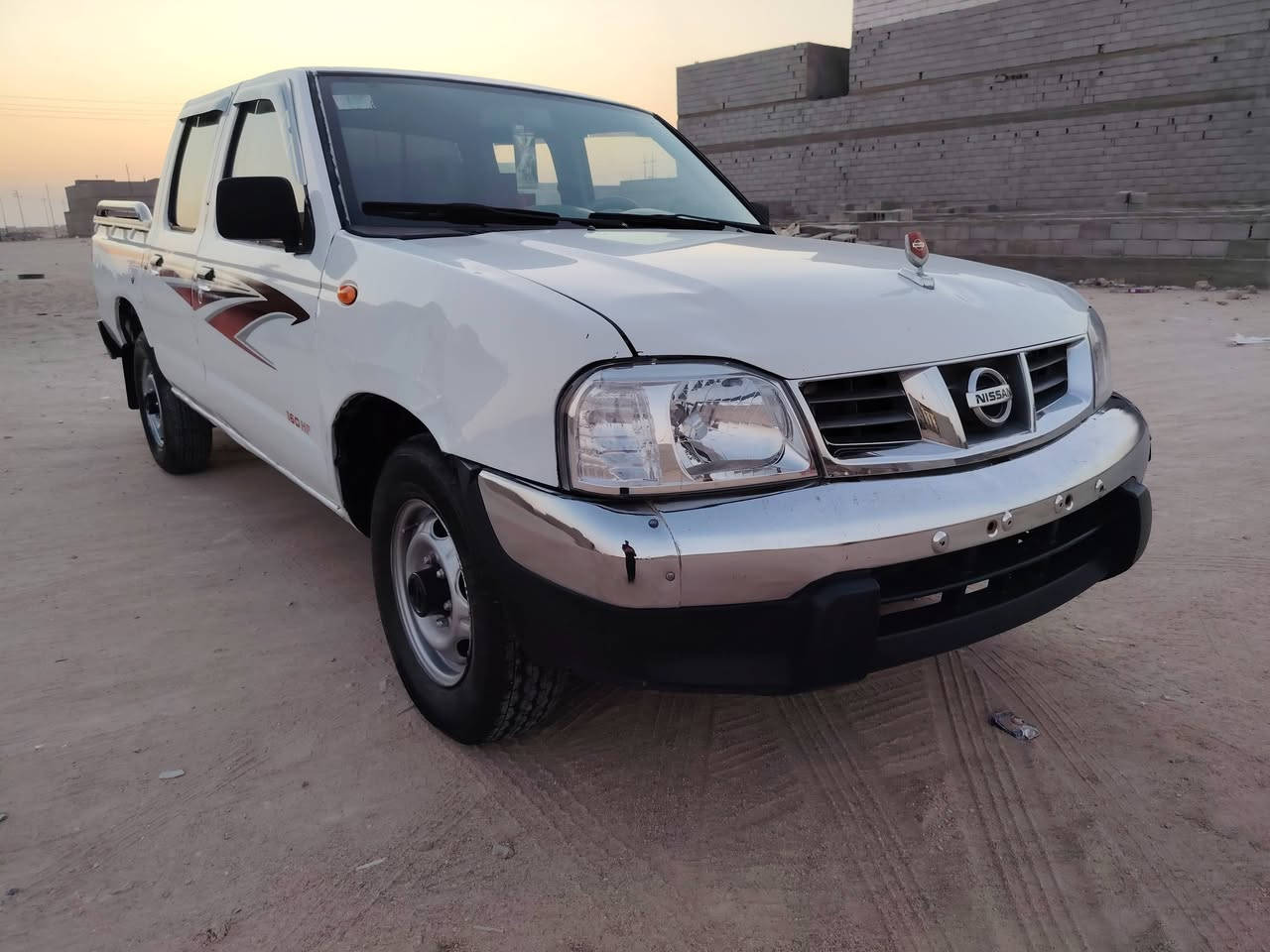 للبيع بيكم نيسان 2003 مال مزاد وزارة الداخليه بيها كتاب وعندي وكاله محرك وكير بلاديات جدد شاصي مكفول حداده وتايرات جدد جاهزه تترقم بابل مكاني بصرة سعر 58 وشراي يتصل ***********
