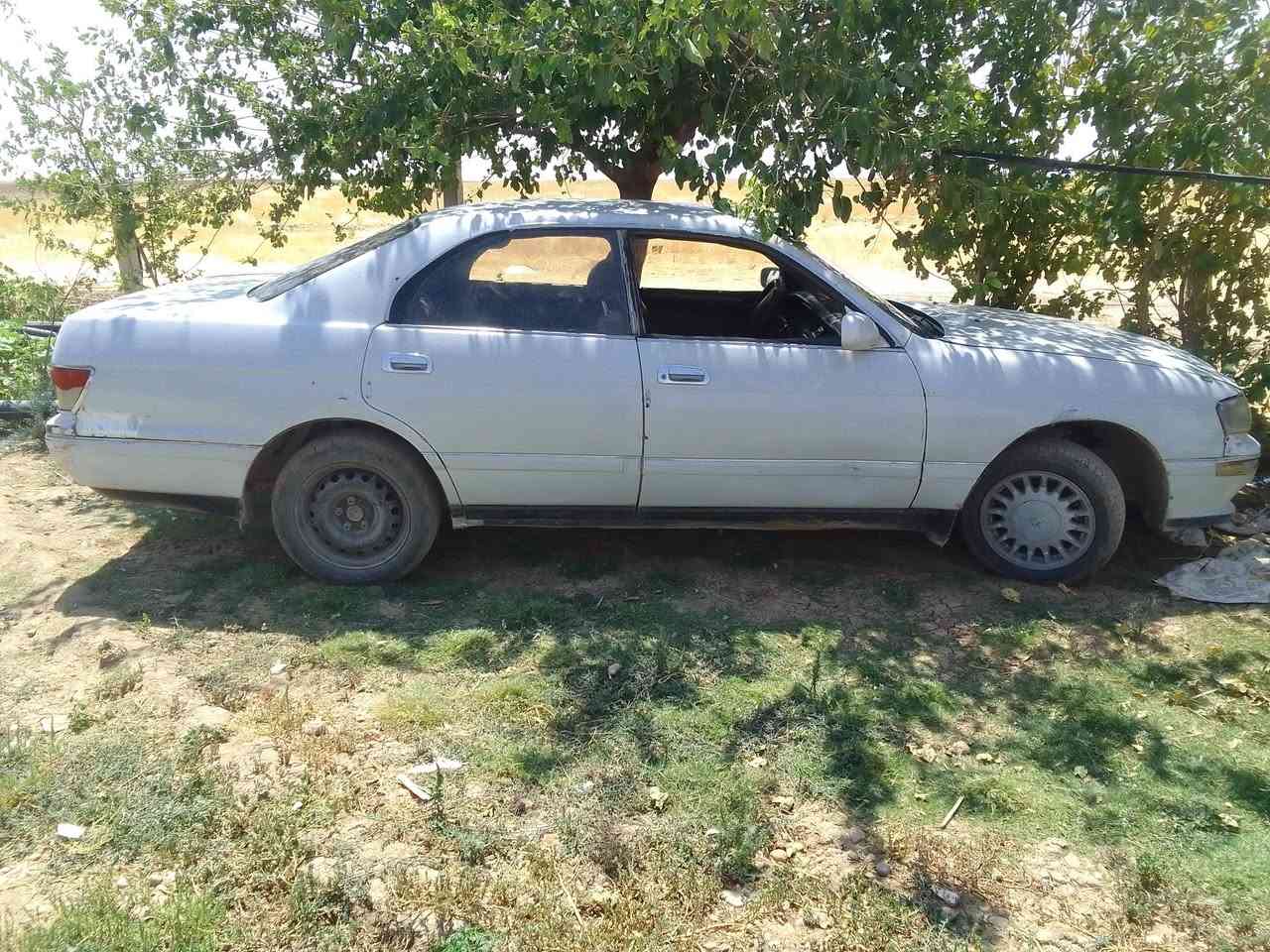 سلام عليكم للبيع بطه موديل 1993   كير محرك نظاف محرك 2500 في في تي النظافة شوفت العين سنوية منتهية سعر 30    ***********
