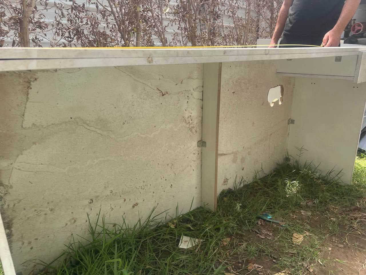 سلام عليكم غراض محل للبيع نوع الخشب HDF رايدهن كلهن ب250 الف مكاني بغداد حي الاعلام ***********
