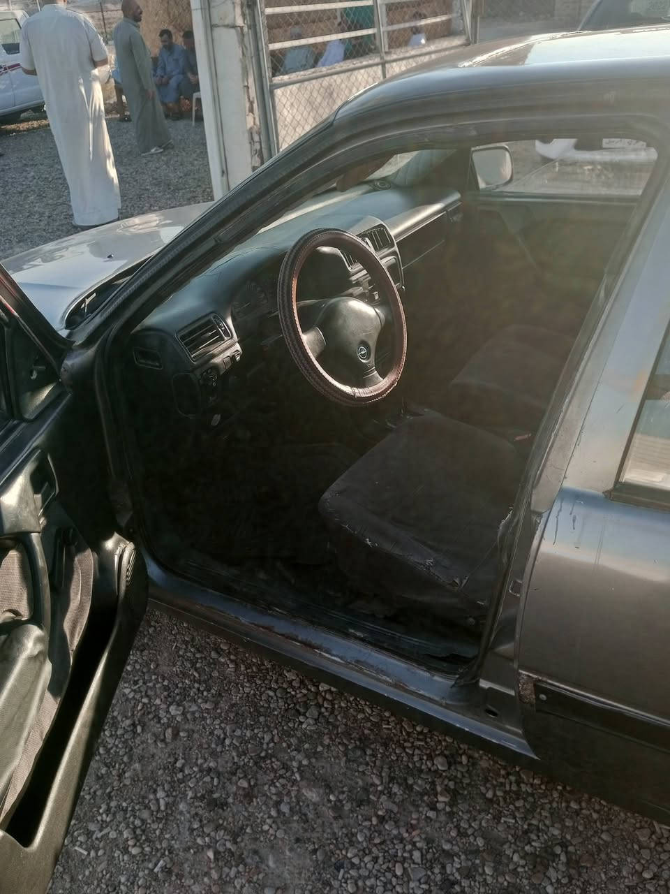 ‏سلام عليكم . .  سياره فكترا موديل 89
‏
‏السياره  مبدل بيه باب ول باقي مكفول  الكهربائيات كلها شغاله صدر نضيف 
‏
‏المحرك 2000   . مكفول كير اتماتيك  رقم بغداد  تحويل بنفس اليوم مشروع
‏ وطني 
‏
‏السعر 28 وبيها مجال 
‏
‏مكانه الرمادي جويبه 
‏
‏الهاتف ***********  
‏
‏
‏
‏
‏ 
‏

