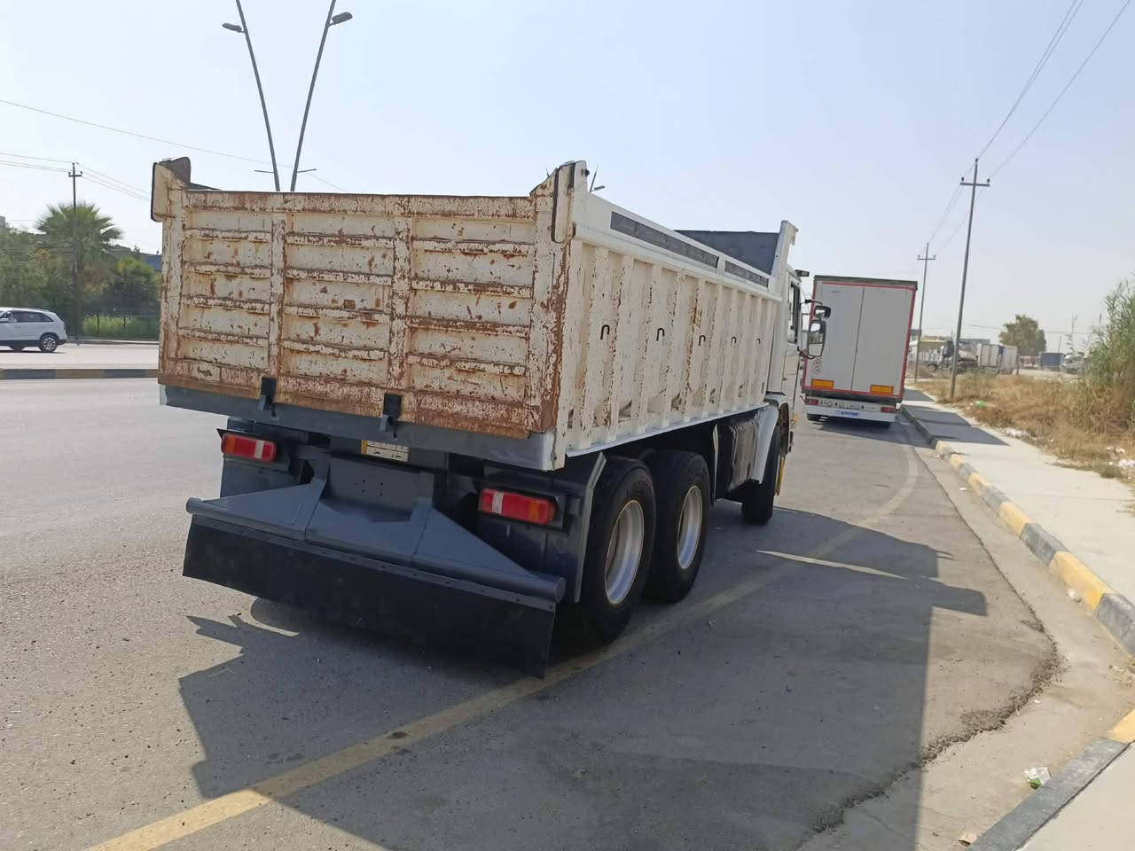 اسكانيا كرماوي للبيع 112 ونص دشبول عدل موديل 1988 بل سنويه 113 سنكل عضله محرك لا صرف ولا نفخ رقم نينوي الماني حصت كاز بيها السعر 135ورقه وبيها مجال  مكان السياره موصل الايسر للاستفسار على الرقم ***********/&/***********
