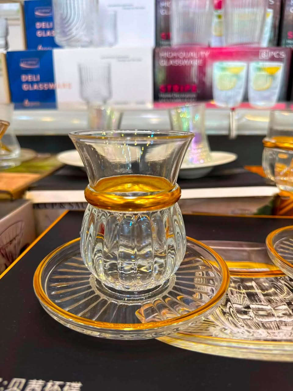 أطقم استكانات فاخرة بالذهب والكريستال ✨
خيار مرتب ومميز للمحلات والتجار، 
وتشكيلة تليق بأرقى الأذواق.

📦 أقل كمية: كارتون واحد
🚚 توصيل لجميع المحافظات العراقية

📲 للطلب والاستفسار:
🔵 واتساب: [***********]

🔗 التليجرام: https://t.me/daowd123daowd

🔗 الانستكرام: https://www.instagram.com/aldawood.iq?igsh=Y2h3NzkzM3B4MjE3&utm_source=qr

داوود للأدوات المنزلية – جملة التجار وأصحاب المحلات
