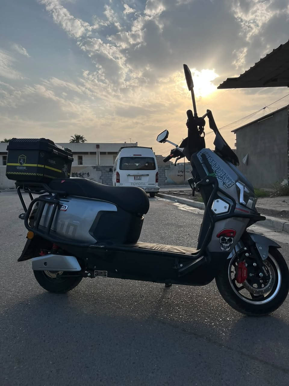 صاعقة • ٩٧٥ • مجال