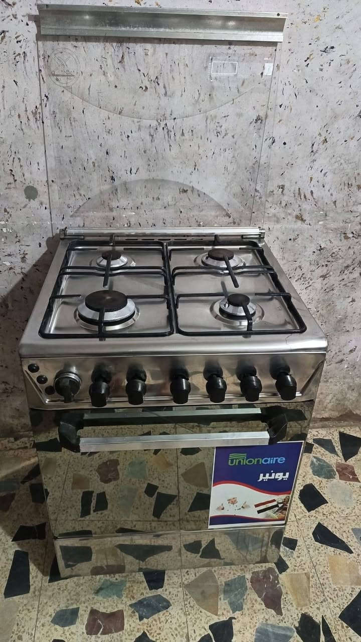 طباخ يونير مصري شغال على الفحص سعره 145 نظيف جدا مكانه بغداد يوجد توصيل بكروه داخل بغداد فقط التواصل على الواتساب ***********@
