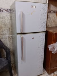 ثلاجه البيع خير من الله تجميده يخبال  100الف ؤبيه مجال حك جيه مكان حي ...