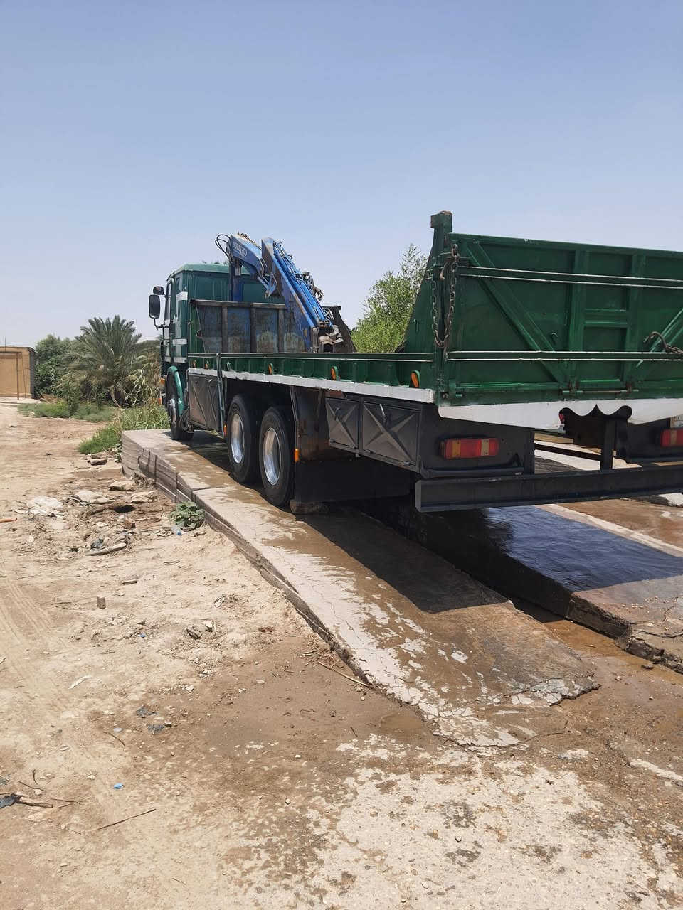 سلام عليكم كرين سكانيه للبيع كرين 5طن 4سلايت السعر 150 وبيه مجال بسيط مكان السياره السماوه باقي التفاصيل اتصل ***********
