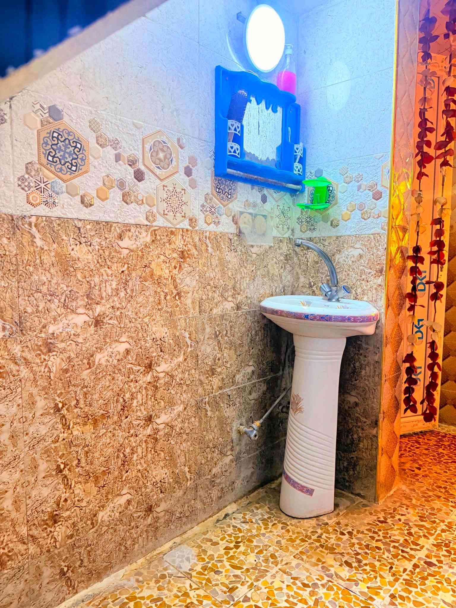 🏠 لدينا دار للبيع في الموصل جانب الايسر في حي سومر قرب مولدة العساف
مساحتة /١٥٠م
طابق واحد
بناء الدار /حديث

💰 السعر على الخاص أو مراجعة مكتبنا

📞 مكتب الكنز للعقارات
***********
***********
