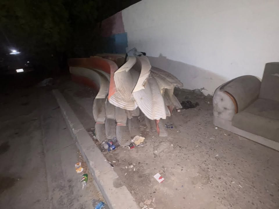 سلام عليكم
سقيفه للبيع العدد29 قطعه قياس القطعه الواحد 6 امتار بدون قاعده نضيفه مابيه اي خلل مكاني بغداد حي العامل تواصل ***********
