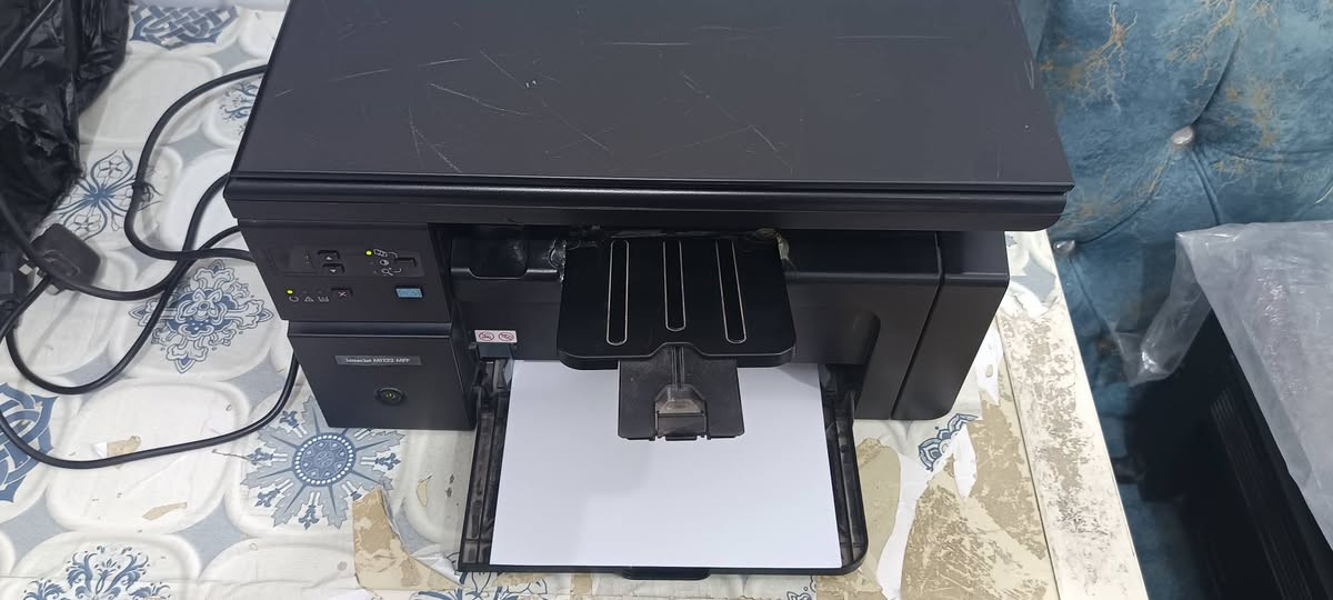 السلام عليكم 
طابعة للبيعHP (M1132MFP)
اسود وابيض السعر 150 ألف
للاستفسار ***********
