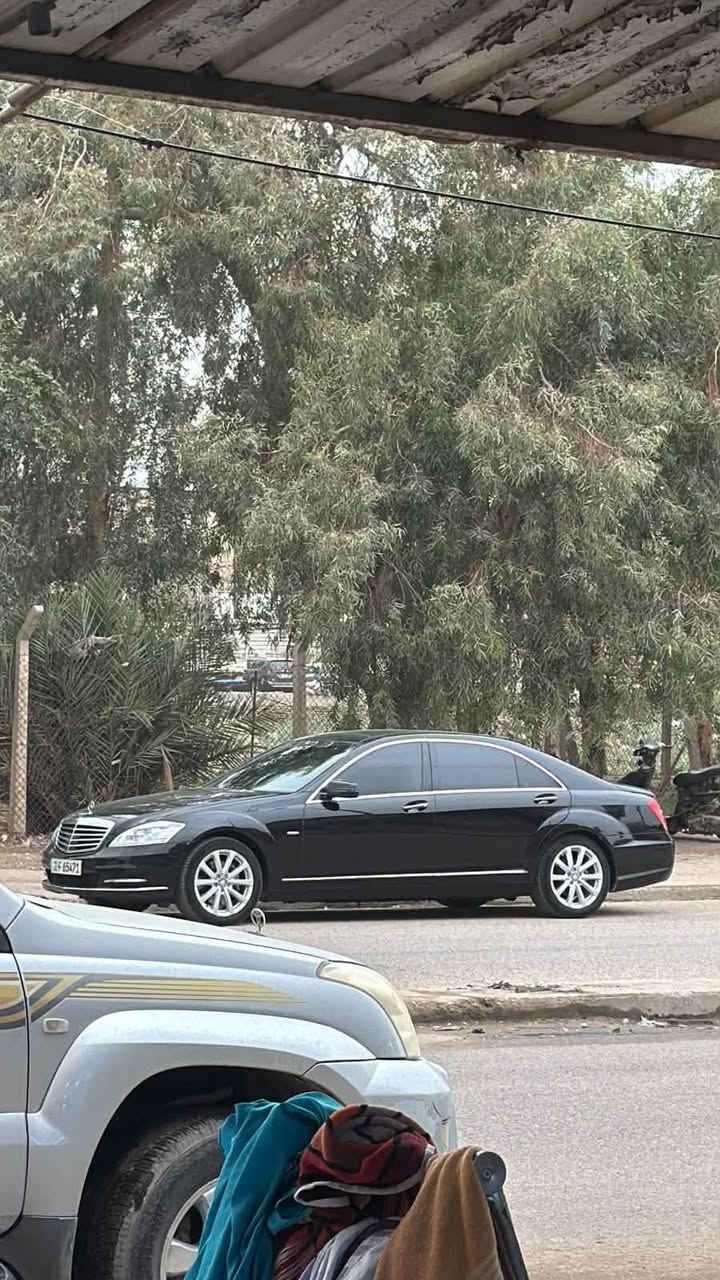 السلام عليكم من رخصه الادمن المحترم مارسيدس 2013 خليجيه bcm سياره جديده باب طويل مكينه 350 s سته سلندر فحص وهسه جديده للاستفسار الاتصال *********** مكان السياره بابل

نص مكتوب في الصور:
- علي محسن 13 د
- وارد يابان 2013