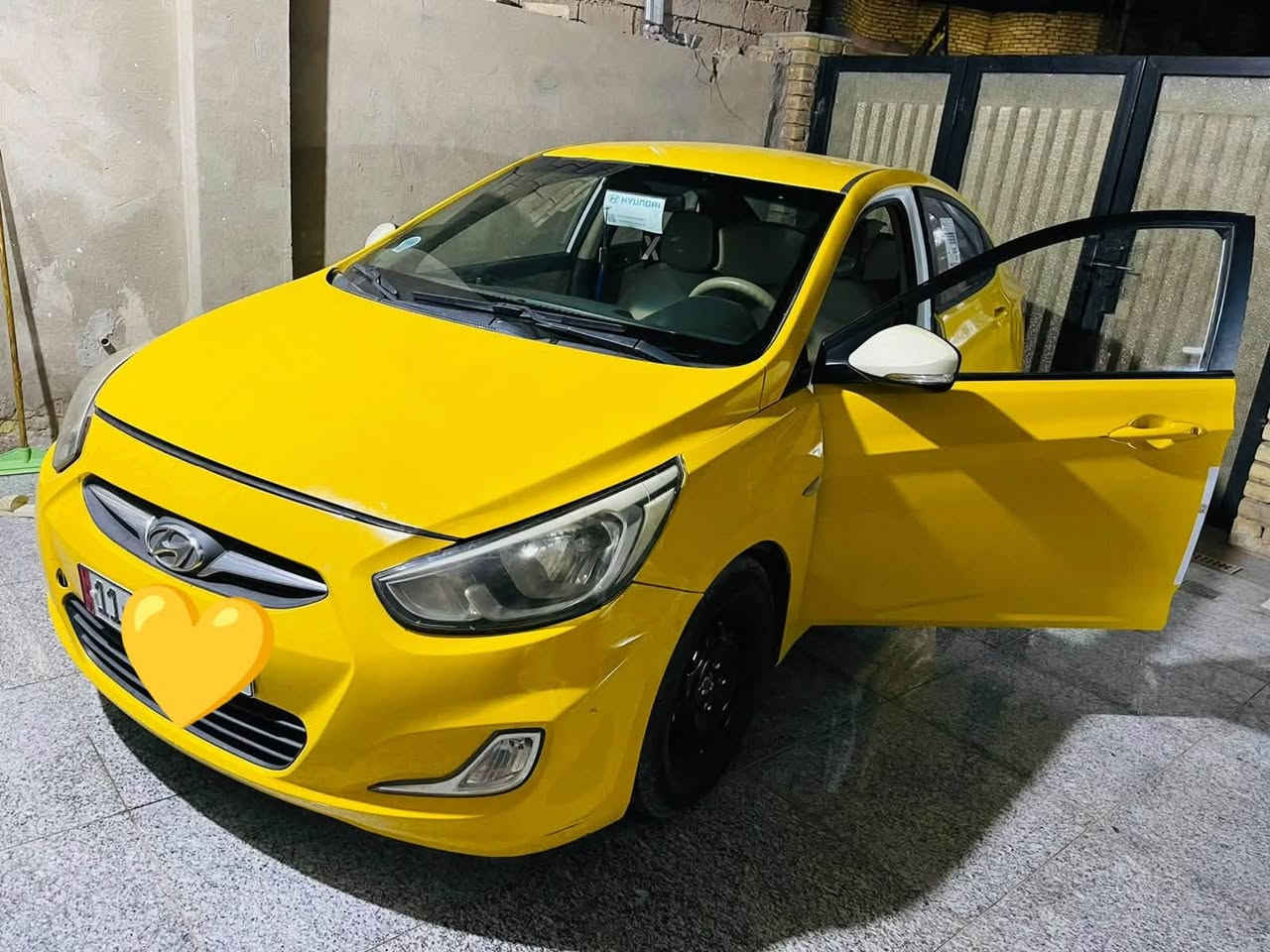 السلام عليكم
اكسنت 2015 محرك 1400 تبريد شغال رقمها بغداد بأسمي بيهه هزهه جديده السياره حداده نص عمر گهربائيات شغاله السياره ضربتها صفحه مصفره هيئه وغرامات السعر 65 
‏***********‏
