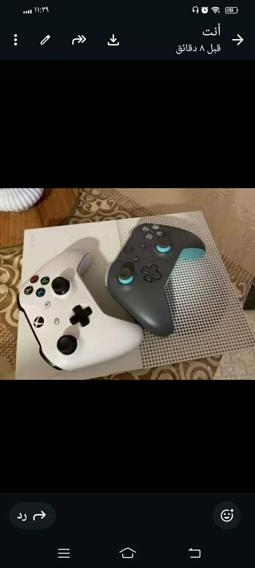 السلام عليكم Xbox one s للبيع ذاكرة 512 كيكا بي العاب مملوكة من ضمنها Gat v وهيتمان 3 وفيفا وبعد العاب مع دبل جوستك اصلي + بطاريات عدد 3 السعر 185 الف ا✅لعنوان بغداد جسر ديالى الجديد منطقة الكرغولية ❗❗هاتف ***********📳 لا يوجد توصيل
