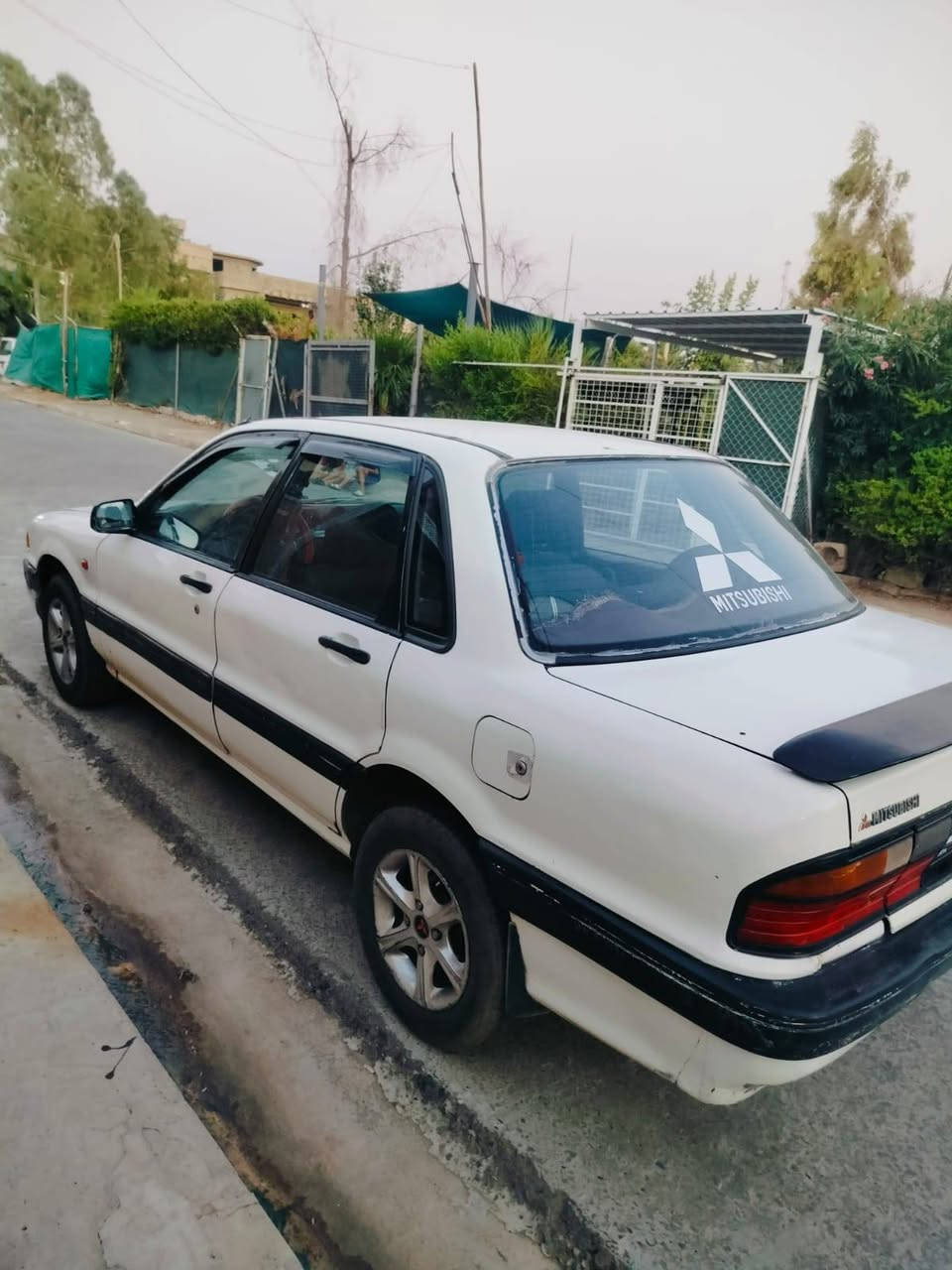 مستبوشي كلنت موديل 88
كيرتوماتيك تدفئه تبريد ثلج 
رقم نينوى انكليزي 
كير ومكينه شرط محرك 63
ويل كب شرعي موجود شرط التحويل سياره جاهزه اتصال على رقم بي واتساب (***********)
