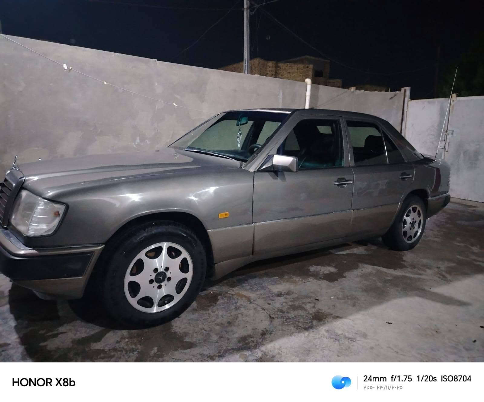 مارسدس دب موديل 90مكينه 2500مصبوغه عام جماليه فقط حداديه خلفيه واماميه جديد تخم ويل جديد تبريد شغال كهربائيات كلهه شغاله المكان الديوانية السعر 70وبيهه مجال قليل ***********

