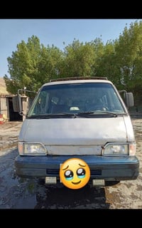 سياره كيه بسته موديل ٩٣ تحويل ثاني يوم رقم دولي بس عل استلام سنويه لغا...
