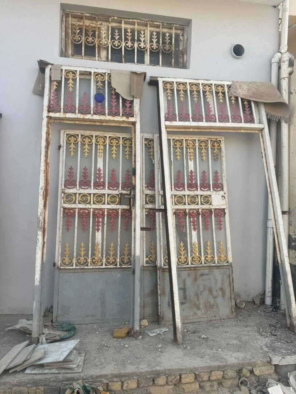 باب ابو الكتيبه متر ×3امتار الا ربع
باب استقبال ارتفاع 2,75 × طلاكه وربع 
جرجوبه ساقيه 
شباك عدد 2
ارتفاع 2 متر وربع × العرض 2 متر

للاستفسار الاتصال على الرقم 
***********
