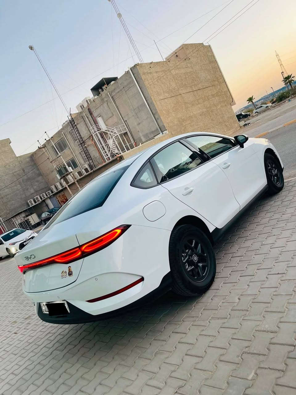 سلام عليكم موديل 25  السعر 17 ونص ابيهه مجال بصيط كلش ماشيه ١٣ الف بعدهه زيرو كفاله حته من رصعه***********
