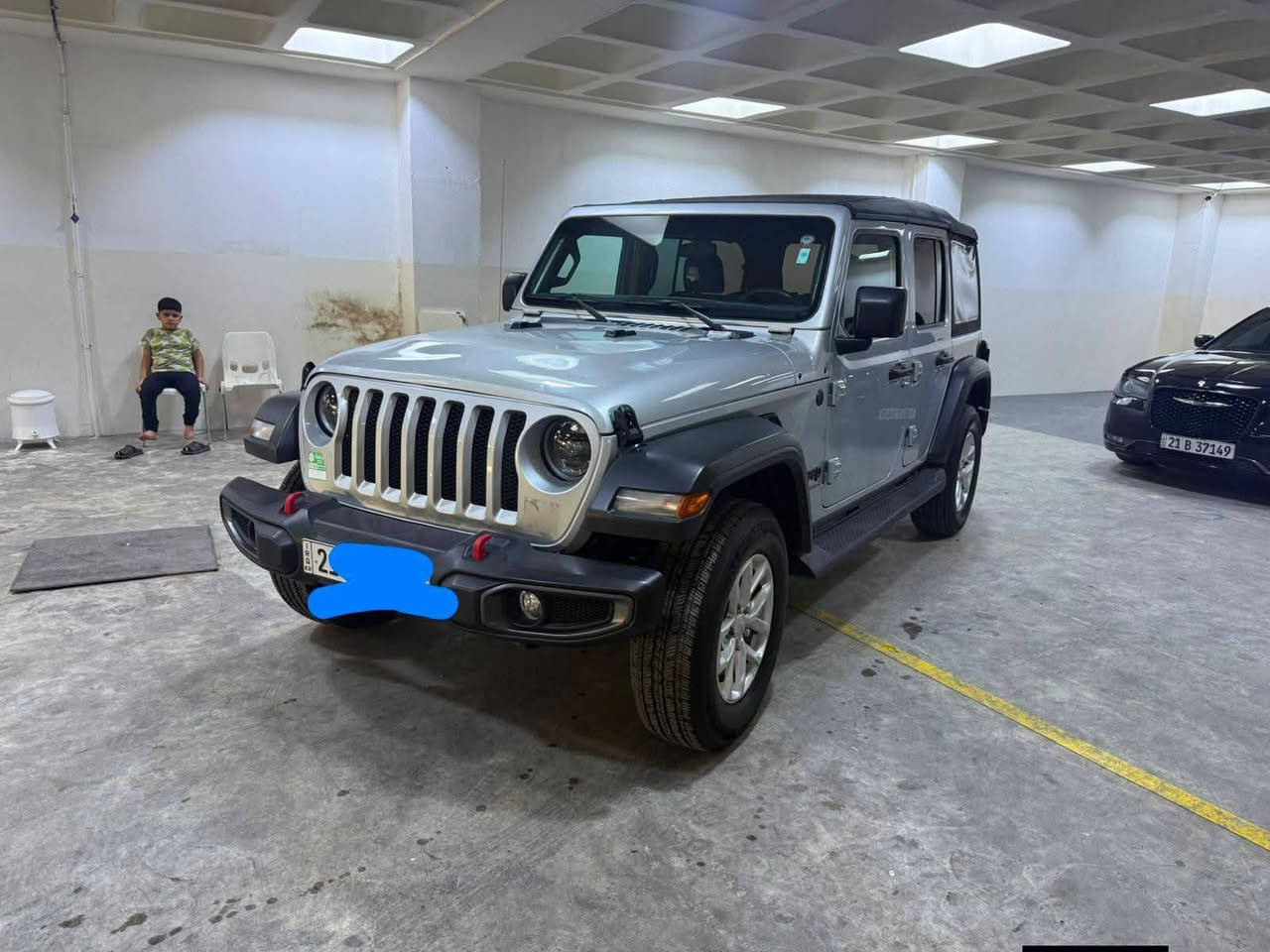🚙 للبيع | جيب رنكه  موديل 2023 🚙
إذا تبحث عن سيارة عصرية، اقتصادية، وجاهزة للاستخدام، فهذه فرصتك. ✨

✅ الموديل: 2023
✅ وارد أمريكي 🇺🇸
✅ محرك 4 سلندر
✅ العنوان. سليمانيه كلار 
✅ السيارة بيها صبغ بسيط (حسب الفحص)
✅ نظيفة وجاهزة للاستعمال
العنوان سليمانيه كلار 
📞 للاستفسار ولمعرفة السعر والتفاصيل، راسلنا على الخاص أو اتصل بنا.

لا تفوّت الفرصة، سيارة مميزة وبسعر مناسب. 🚗🔥
تفاصيل اكثر ع رقم الهاتف 
***********
