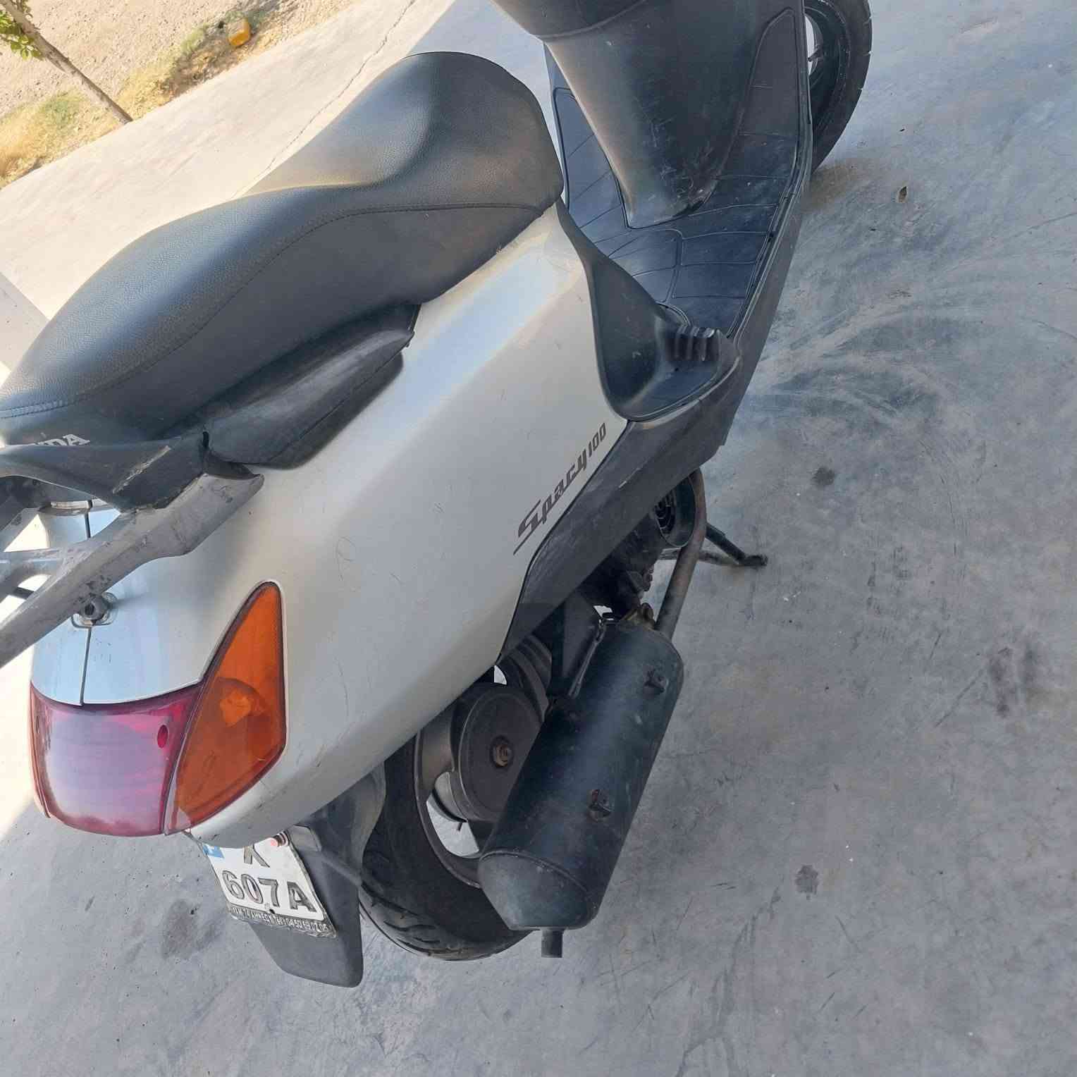 السلام عليكم اسبيسي ياباني نضيفه شغاله سلف هندر تايرات جدد سعر 375 بيها مجال مكان بغداد اليوسفية ***********
