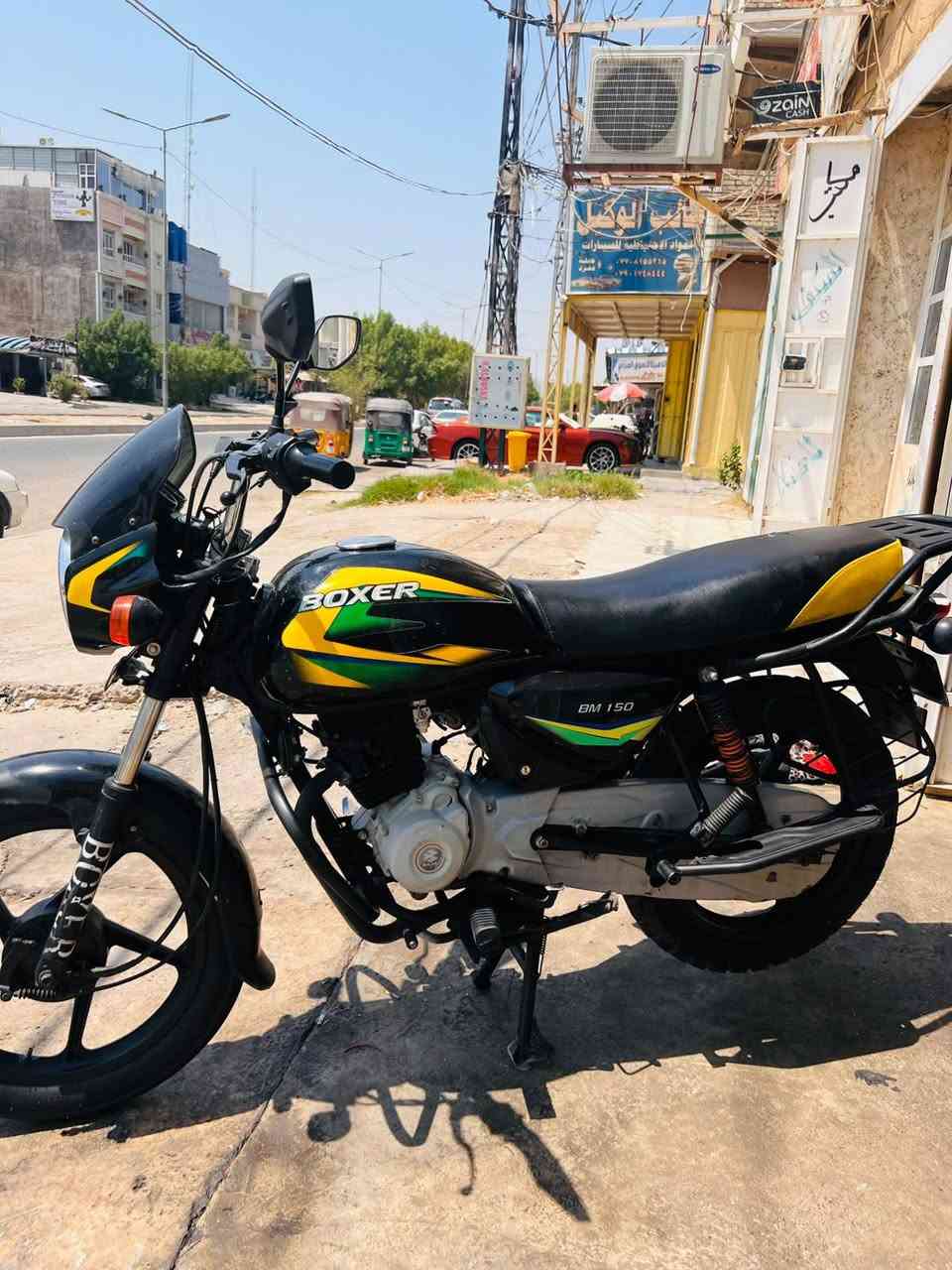 سلام عليكم بوكسر 2021
دراجه جديده مثل الصورة 
دراجه كامله بدون اي نقص 
مرقم ديالئ سنويه والوحه 
شراي اتصل ودلل 
***********

