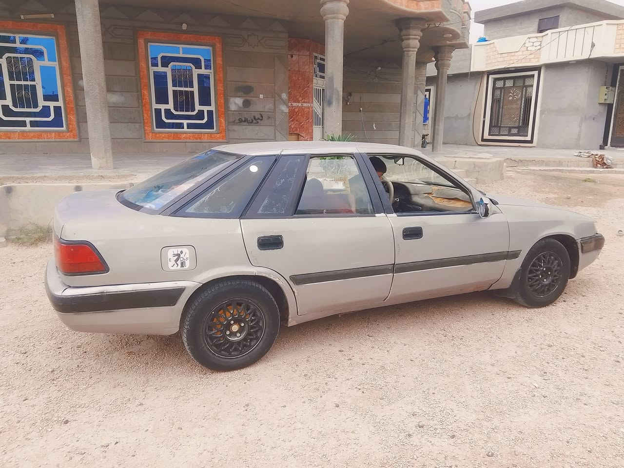 دايو اسبرو  موديل 1995 لون سلفر رقم انبار سنويه 2027.سعر 20    رقم ***********
