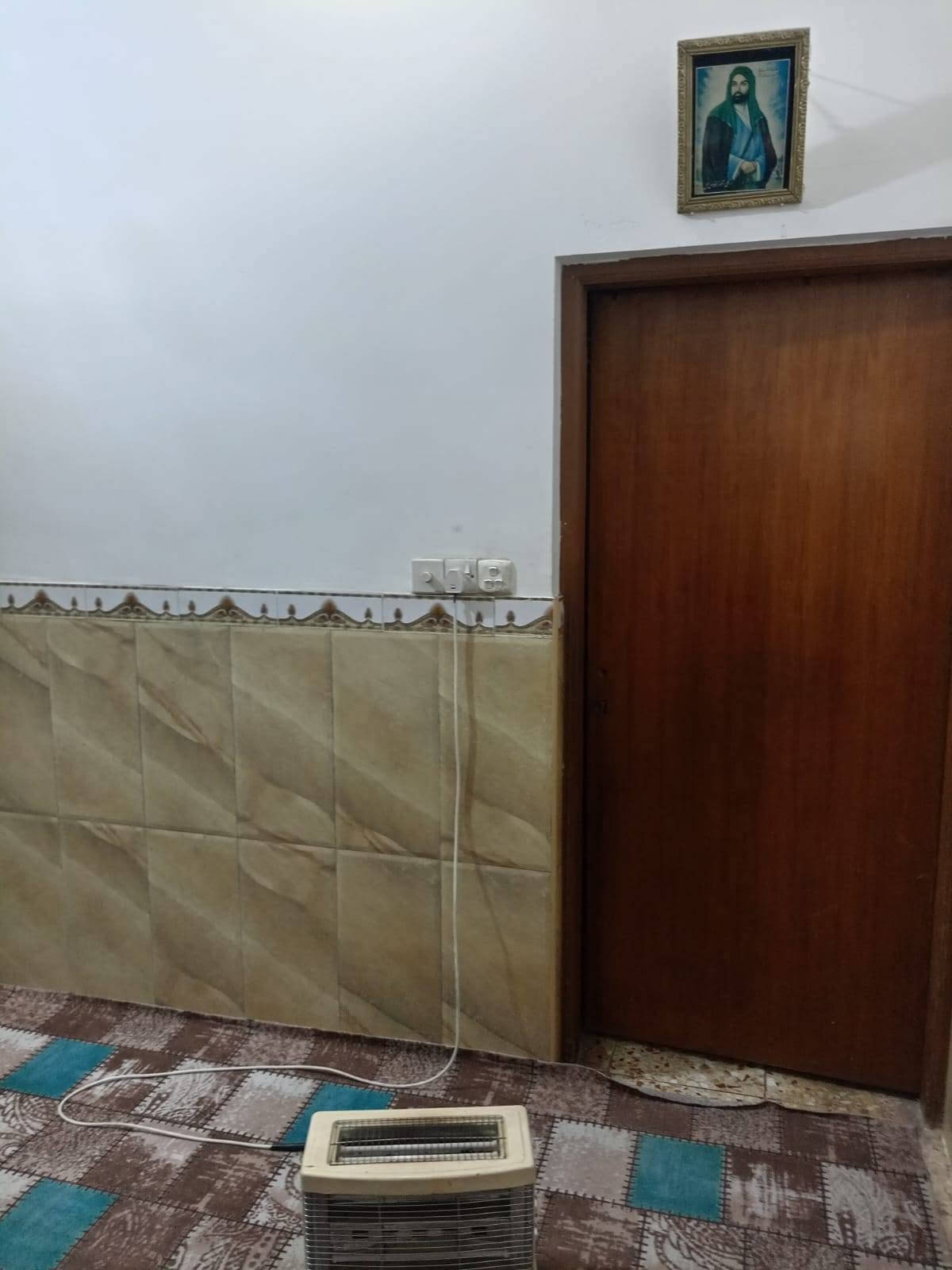بيت للبيع • ١٠٠م • طابق ونص
