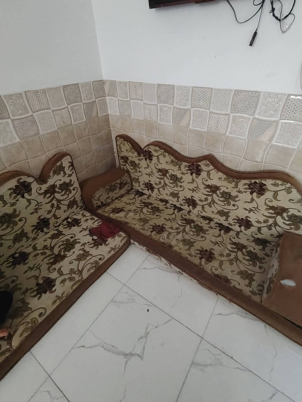 للبيع***********
