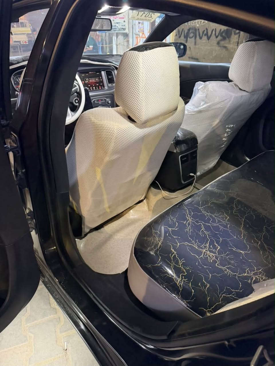 تشارجر SXT • ٢٠١٦ • ١٧٨ الف ميل