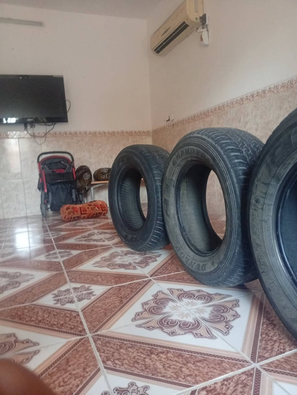 سلام عليكم تيرات هيلكس   دبل كسن      موديل 2023 ملأت شركه تنظيف حيل   وعنوان ناحية يثرب   رقم هاتف ‏‪***********‬‏  بالنسبه السعر دك تدلل
