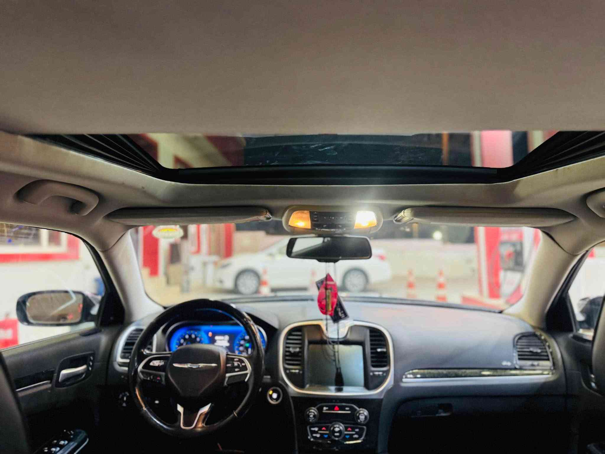 مرسيدس C300 • ٢٠١٧ • استيراد كندا