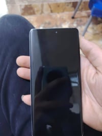 للبيع • مكلف بالنشر • صاحب الجهاز