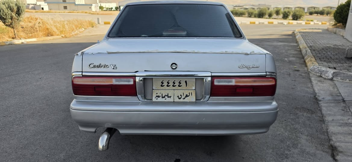 نیسان سدریک ٢٠٠١ (٤٢ گەڵا) مەجالێکی زۆر کەم
یەک دینار مەسرەفی تیا نیە 
شاشە 
٤ جام کارەبا 
قفڵ مەرکەزی
تەبرید زۆر سارد
٤ ویل لۆک
ئاوێنە کارەبا
گێڕ و مەکینە تەقە و ڕەقە بە شەرت 
٤ ویل لۆک 
لە سلێمانیم 
*********** السليمانية, العراق

