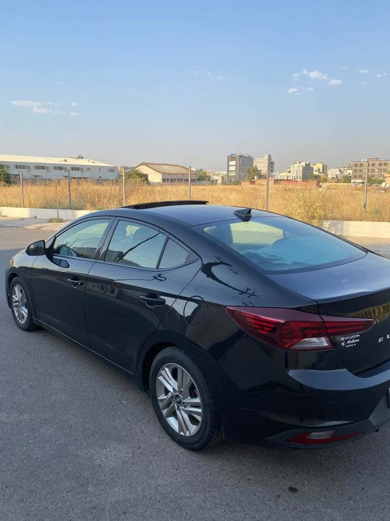 Hyundai Elantra 2020
دوسة شبر صبوغ جاملخ شبر صبوغ بدون داخل بدون ئیرباگ سعر 127 مجال قليل 
*********** أربيل, العراق
